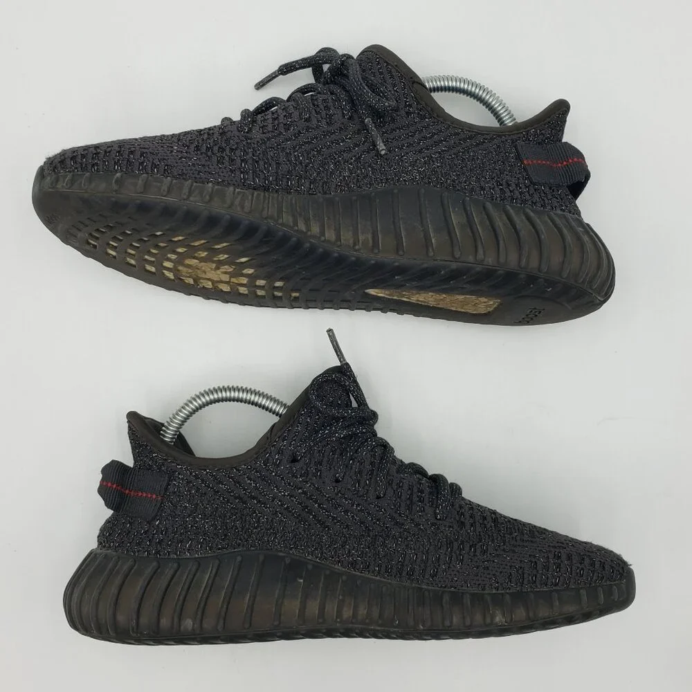 Adidas Yeezy Boost 350 V2 Sneakers 7.5 Mens Lace Up Shoes Black‎
